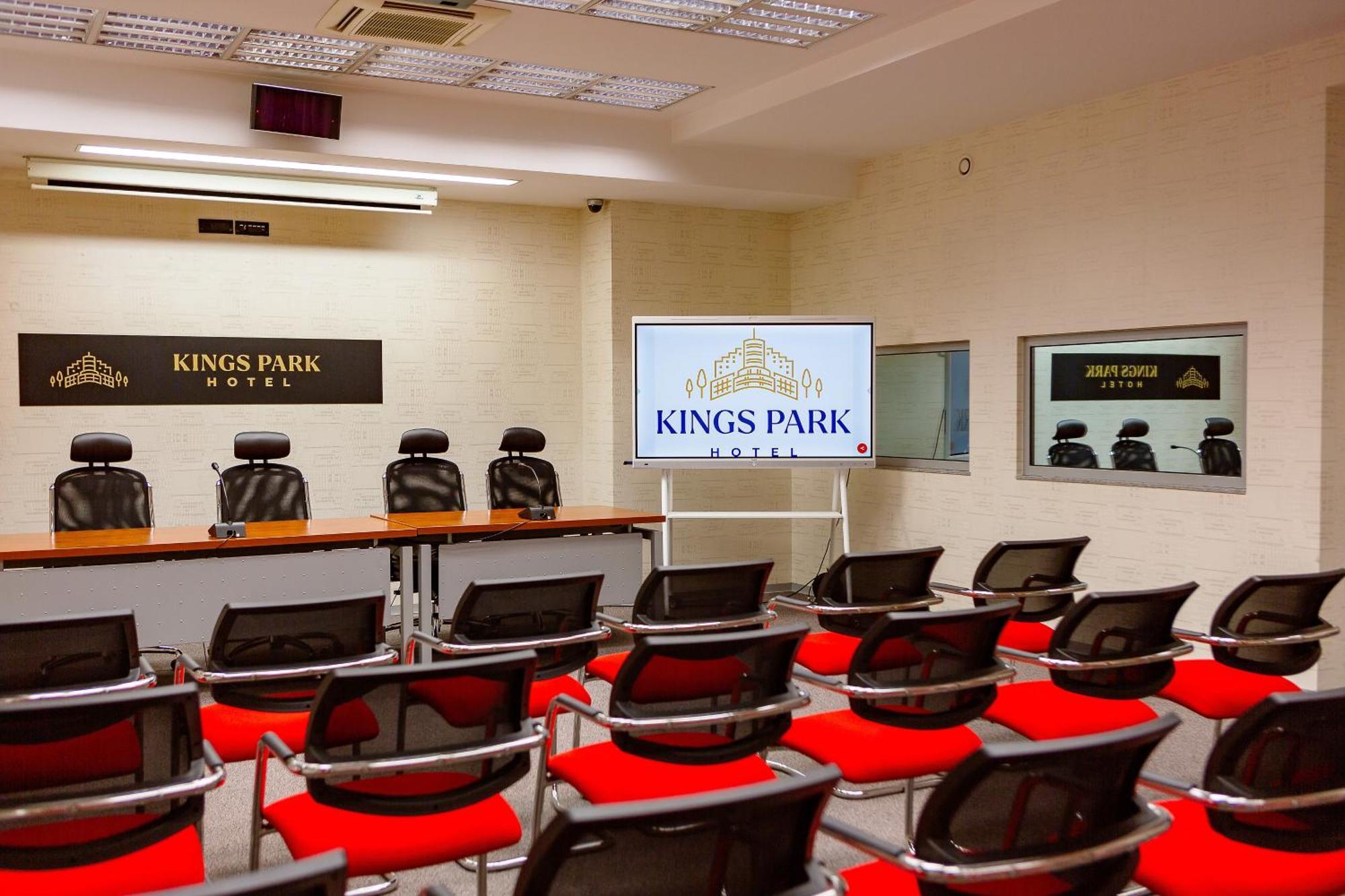Kings Park Hotel Podgorica Kültér fotó
