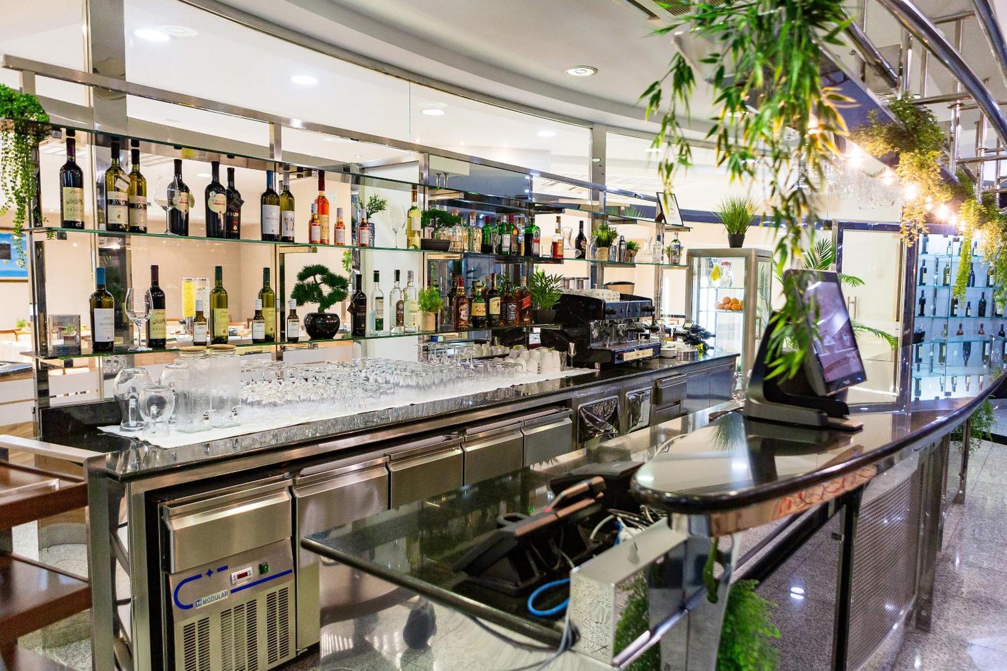 Kings Park Hotel Podgorica Kültér fotó